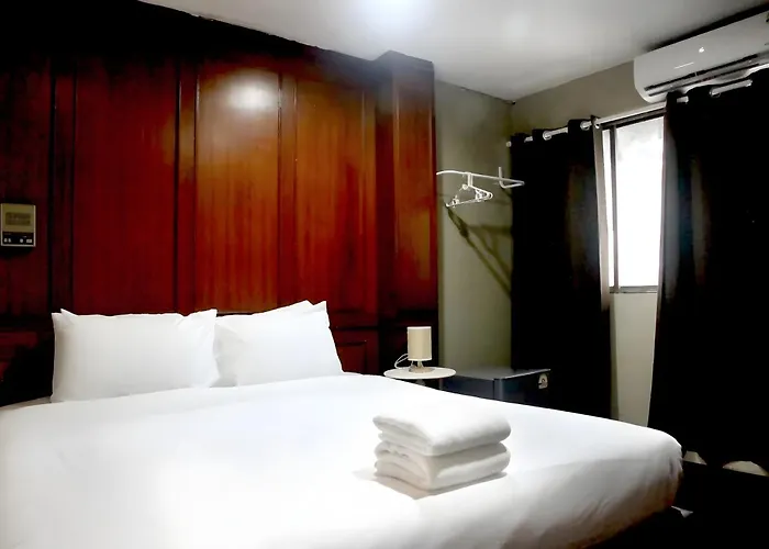 Xx On Sukhumvit Soi 11 - สเตย์ ออน สุขุมวิท 11 Pro *