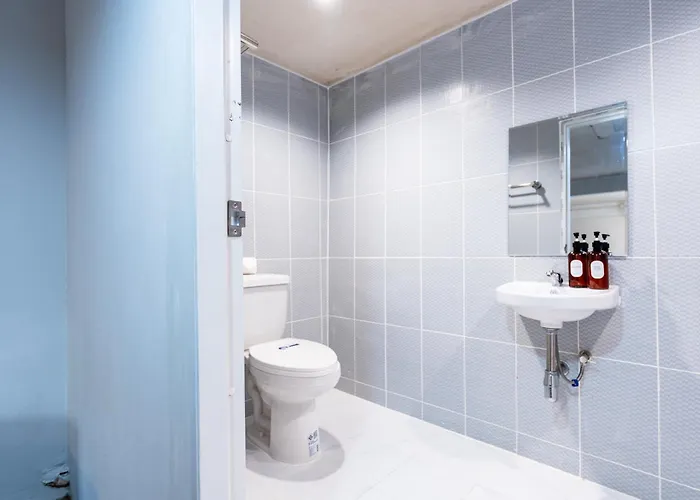 Xx On Sukhumvit Soi 11 - สเตย์ ออน สุขุมวิท 11 Pro Apartment