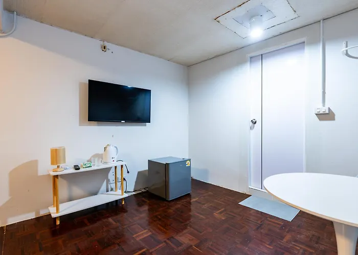 On Sukhumvit Soi 11 - สเตย์ ออน สุขุมวิท 11 Pro